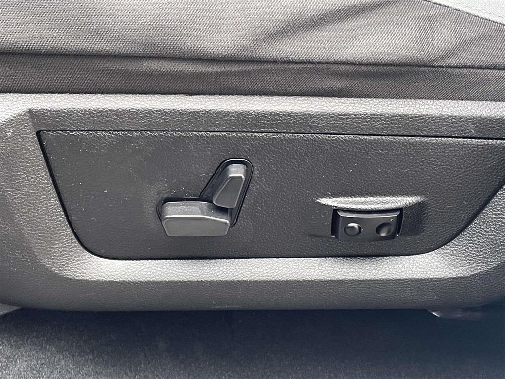 used 2023 Ram 1500 Classic car, priced at $29,988