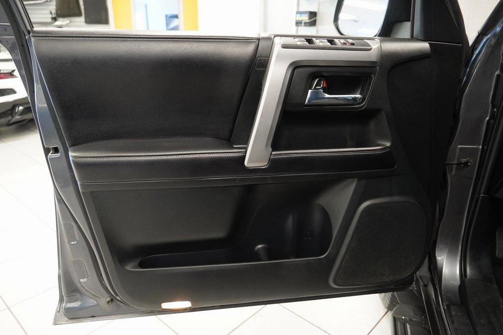 2016 Magnetic Gray Metallic Toyota 4Runner