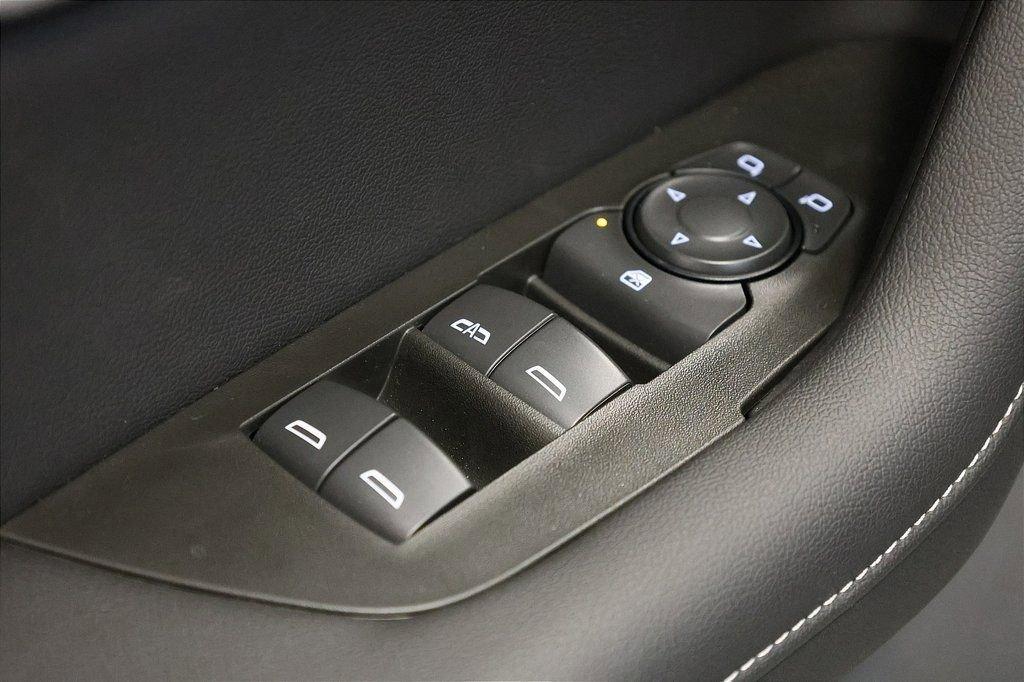 new 2025 Chevrolet Blazer car, priced at $36,759