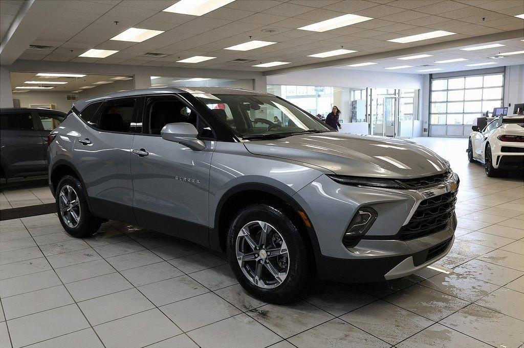 new 2026 Chevrolet Blazer car, priced at $32,295