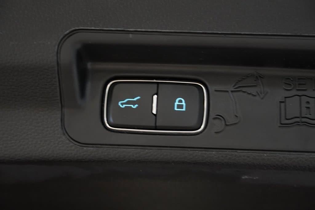 used 2020 Ford Explorer car, priced at $26,900