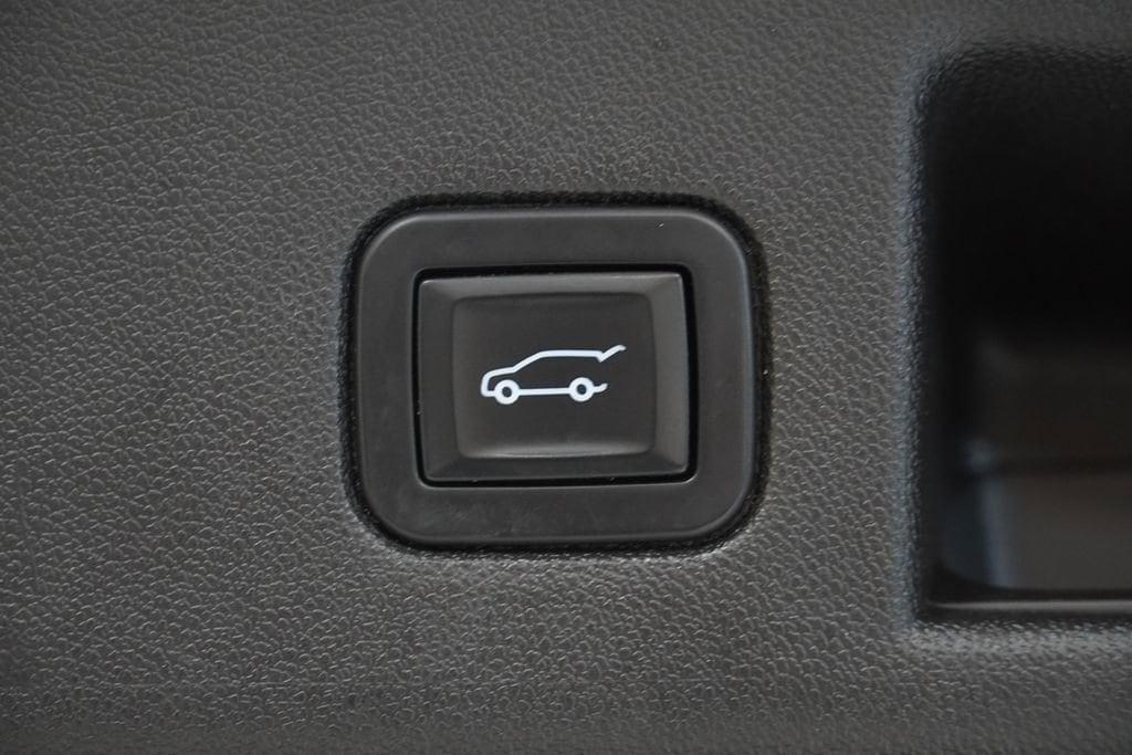 used 2018 Chevrolet Equinox car, priced at $10,850