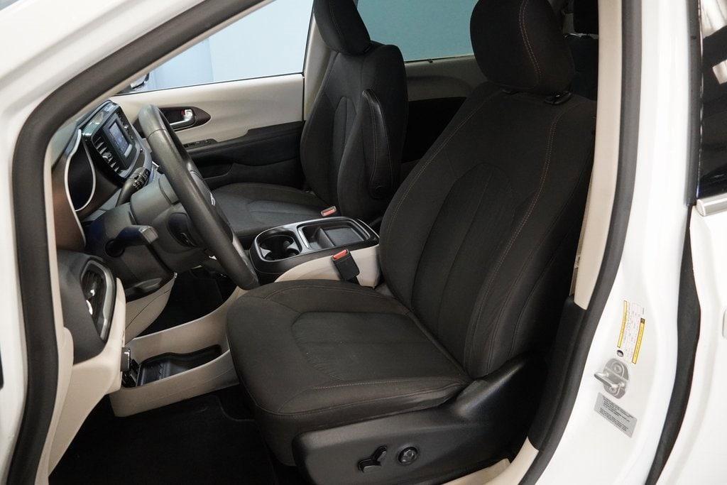 used 2017 Chrysler Pacifica car, priced at $11,335