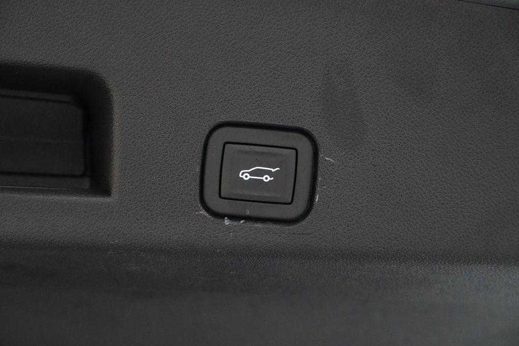 new 2026 Chevrolet Traverse car, priced at $52,692