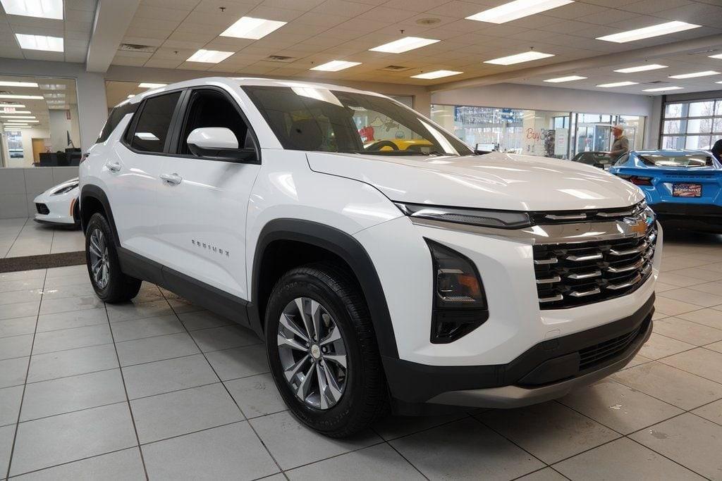 new 2026 Chevrolet Equinox car, priced at $31,861