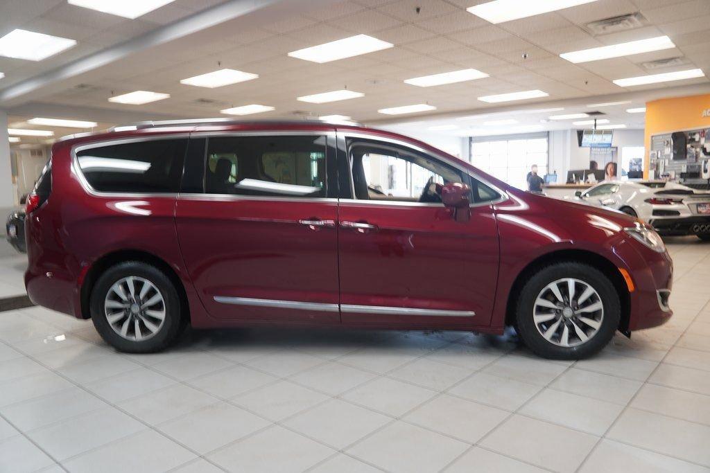 used 2020 Chrysler Pacifica car, priced at $16,995