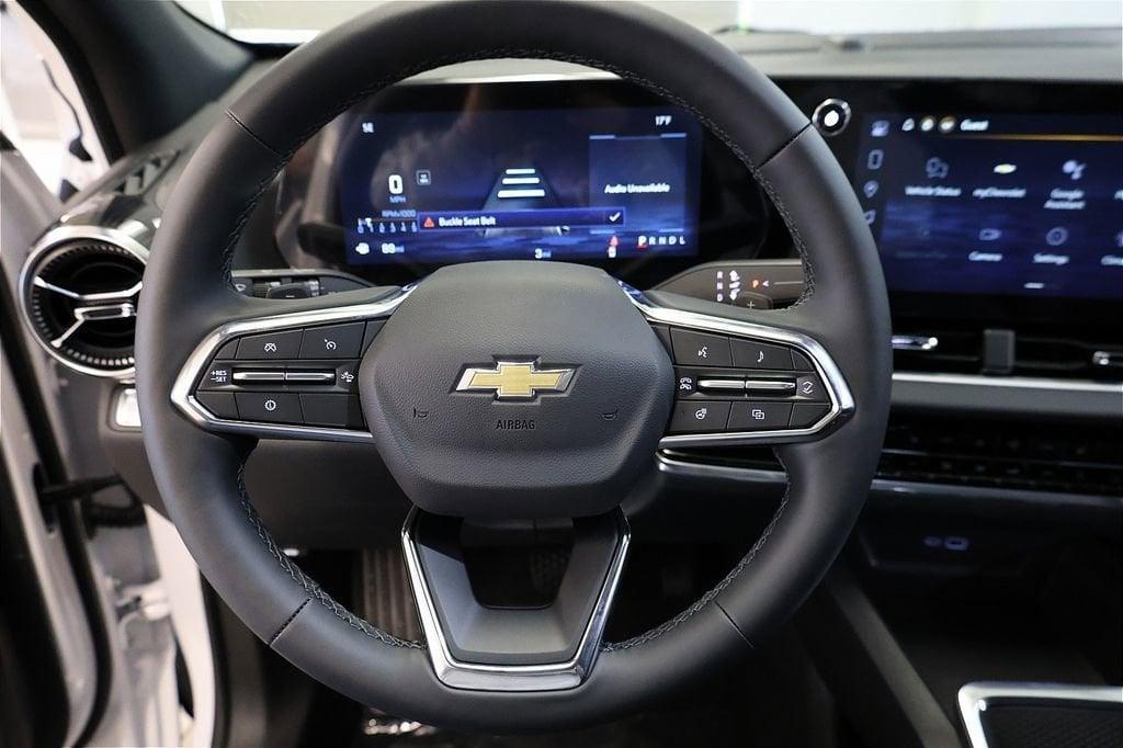 new 2026 Chevrolet Equinox car, priced at $32,634