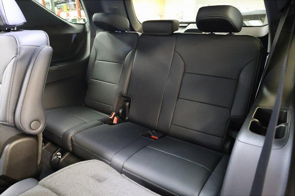 new 2026 Chevrolet Traverse car, priced at $37,038