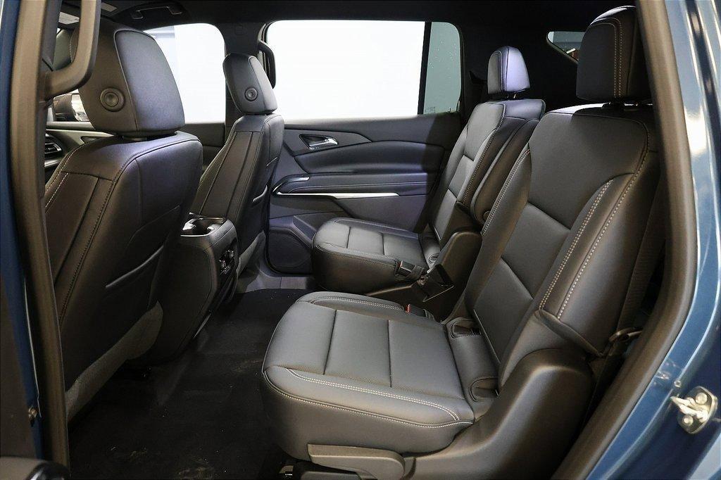 new 2026 Chevrolet Traverse car, priced at $37,038