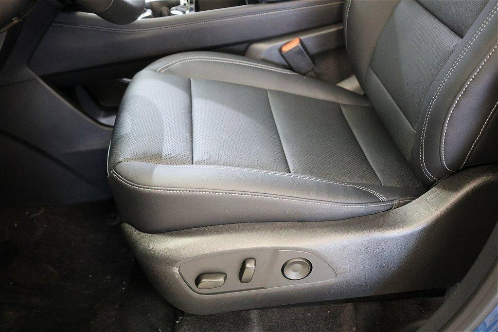 new 2026 Chevrolet Traverse car, priced at $37,038