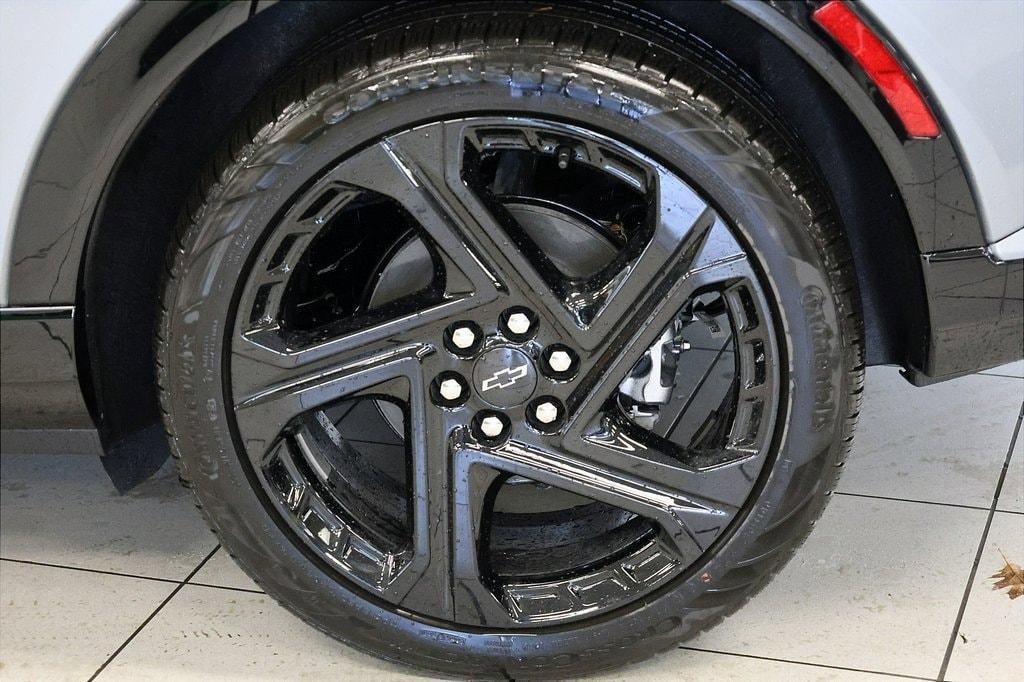 new 2026 Chevrolet Equinox EV car, priced at $32,890