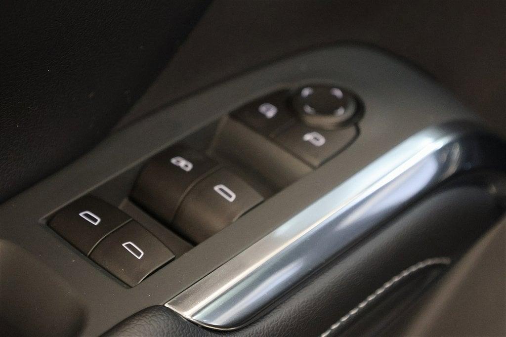 new 2026 Chevrolet Traverse car, priced at $40,218