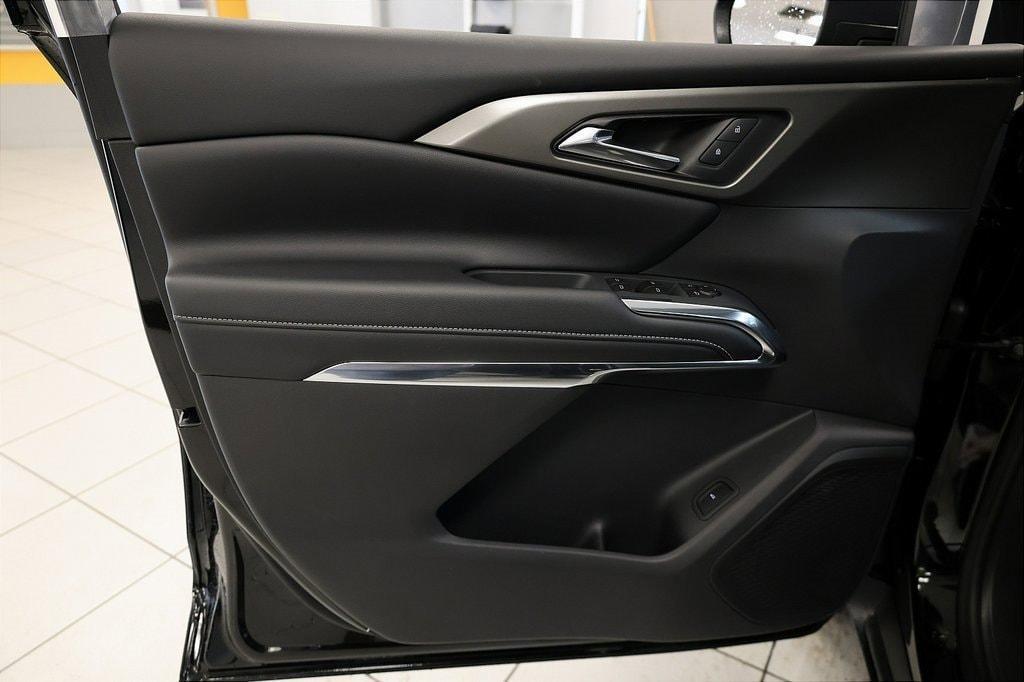 new 2026 Chevrolet Traverse car, priced at $40,218