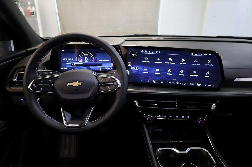 new 2026 Chevrolet Traverse car, priced at $40,218