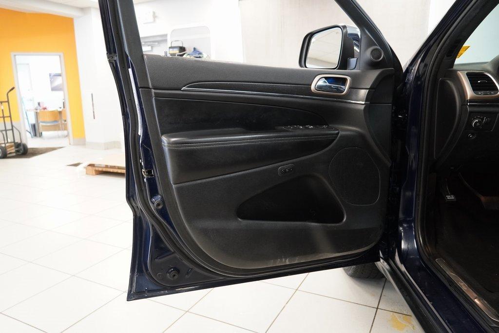 used 2015 Jeep Grand Cherokee car, priced at $8,900
