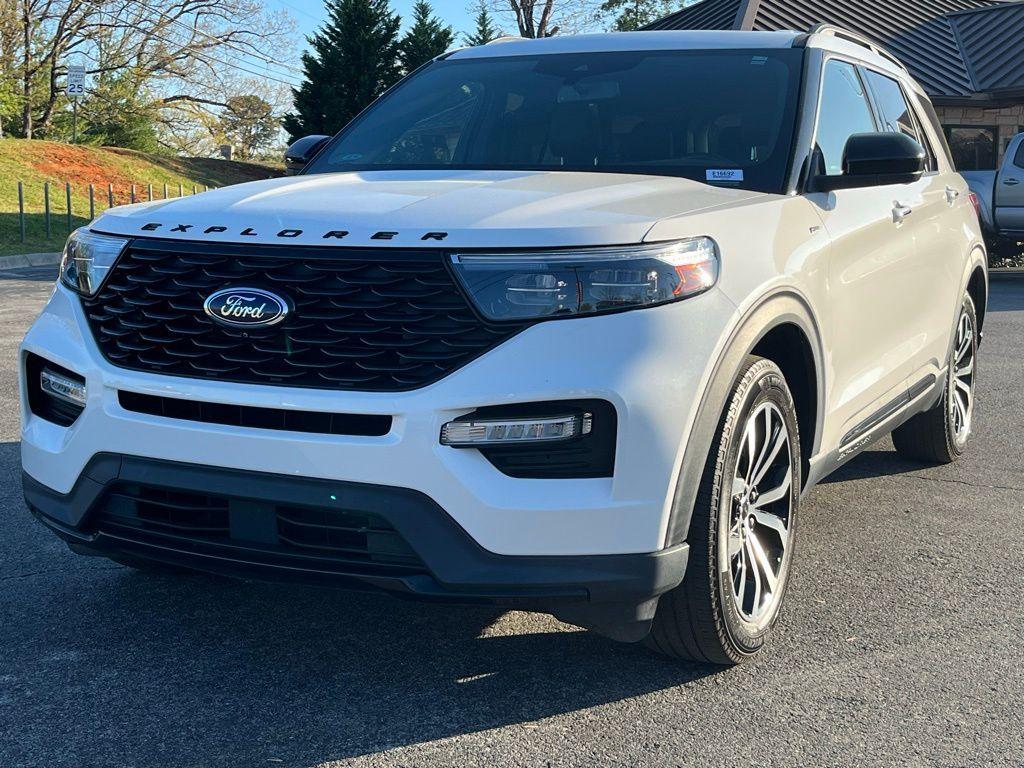 used 2022 Ford Explorer car, priced at $29,999