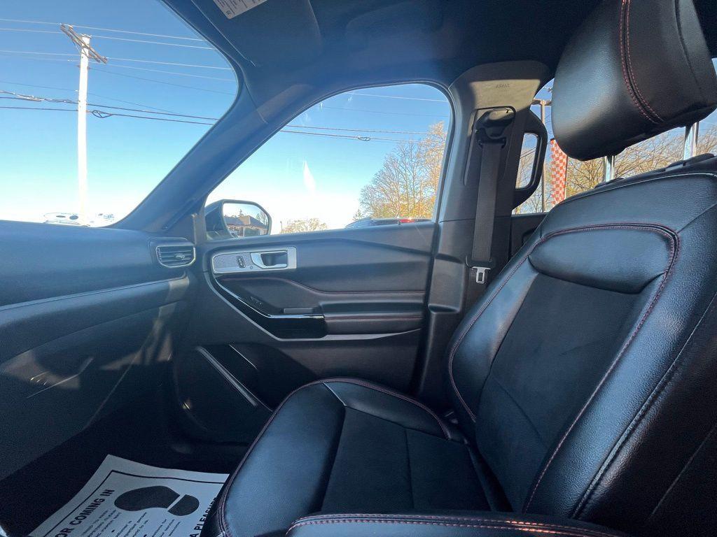 used 2022 Ford Explorer car, priced at $29,999