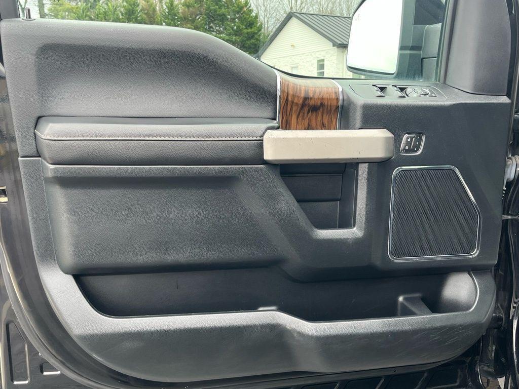 used 2020 Ford F-150 car, priced at $25,999