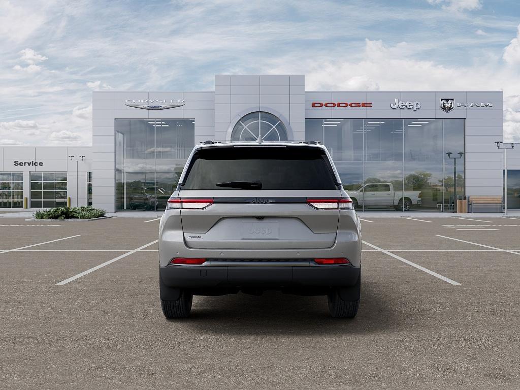 new 2026 Jeep Grand Cherokee car, priced at $49,695