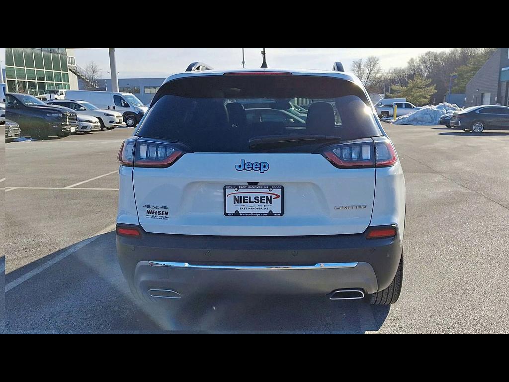 used 2022 Jeep Cherokee car, priced at $22,915