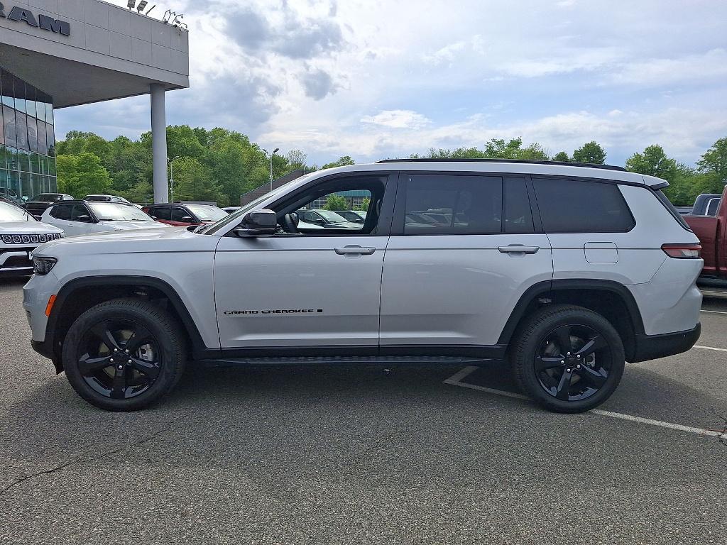 used 2025 Jeep Grand Cherokee L car, priced at $38,548