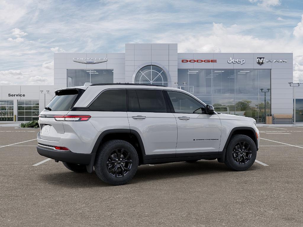 new 2026 Jeep Grand Cherokee car, priced at $49,100