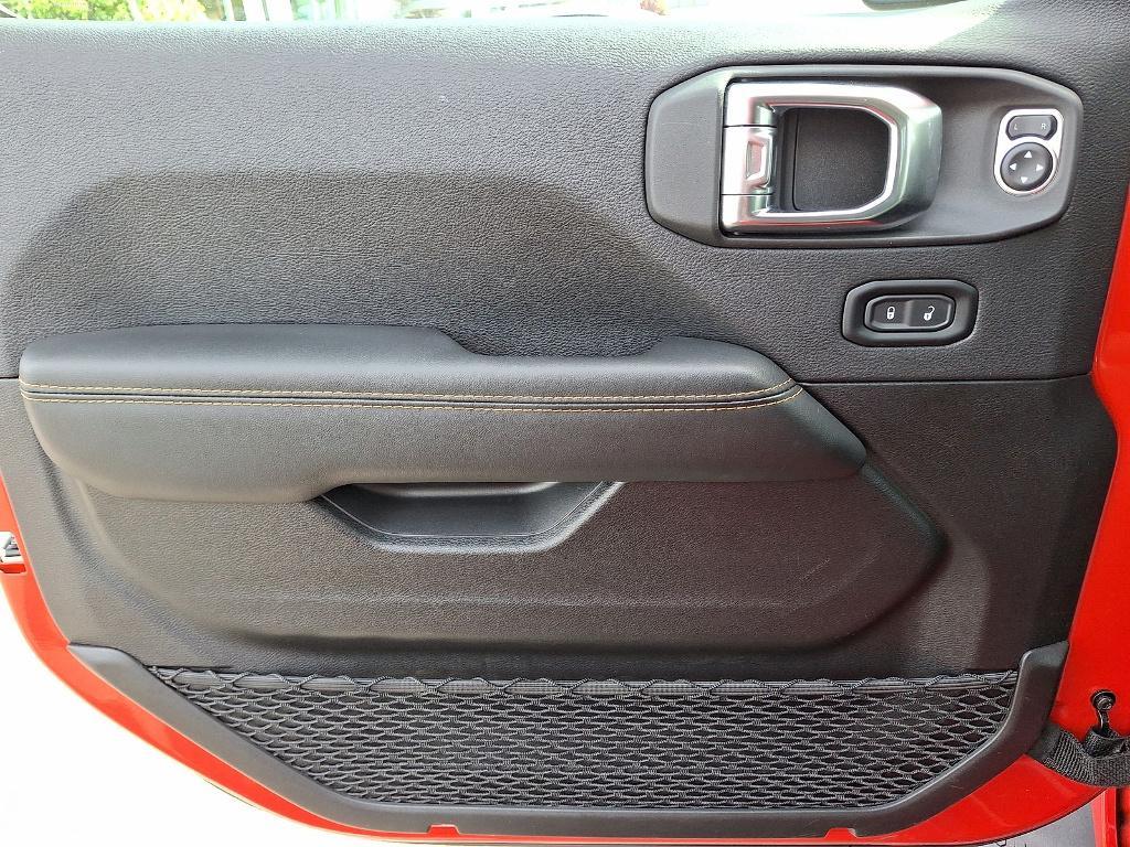 used 2025 Jeep Wrangler 4xe car, priced at $29,900