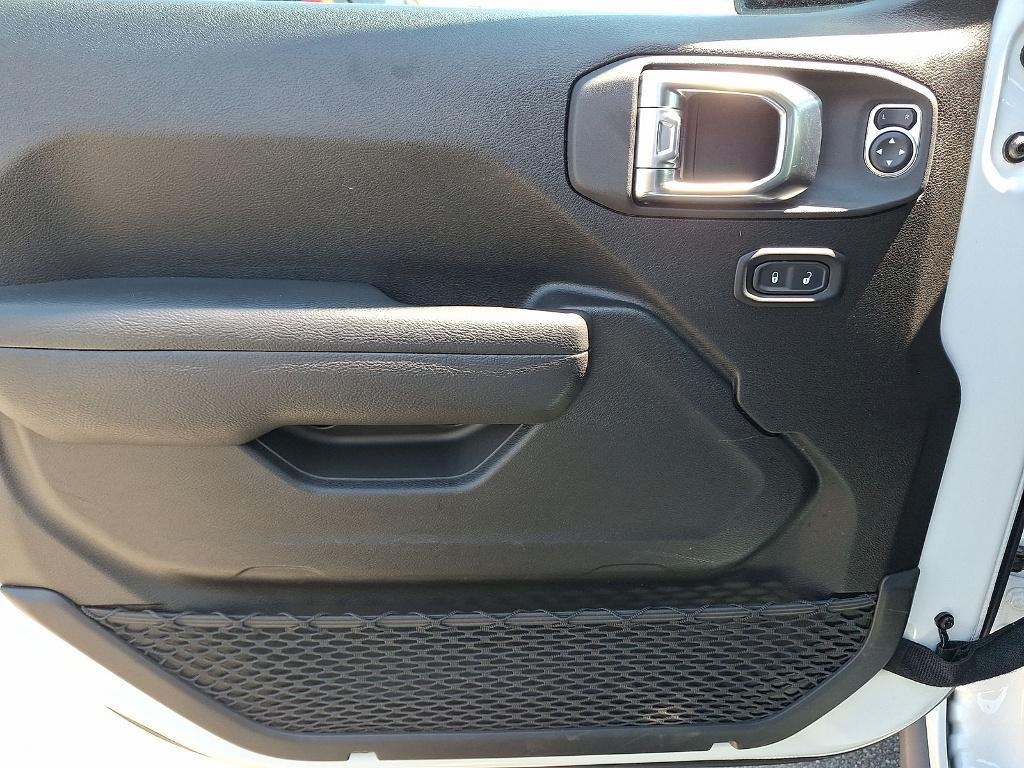 used 2025 Jeep Wrangler 4xe car, priced at $29,900