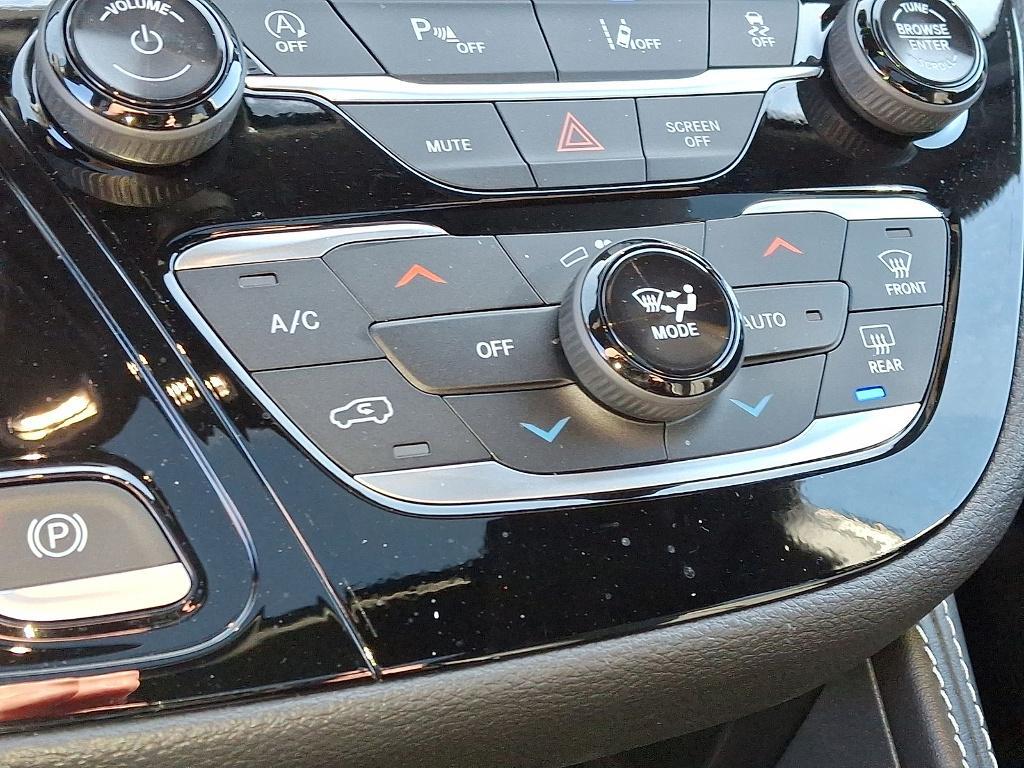 new 2026 Chrysler Pacifica car, priced at $57,740