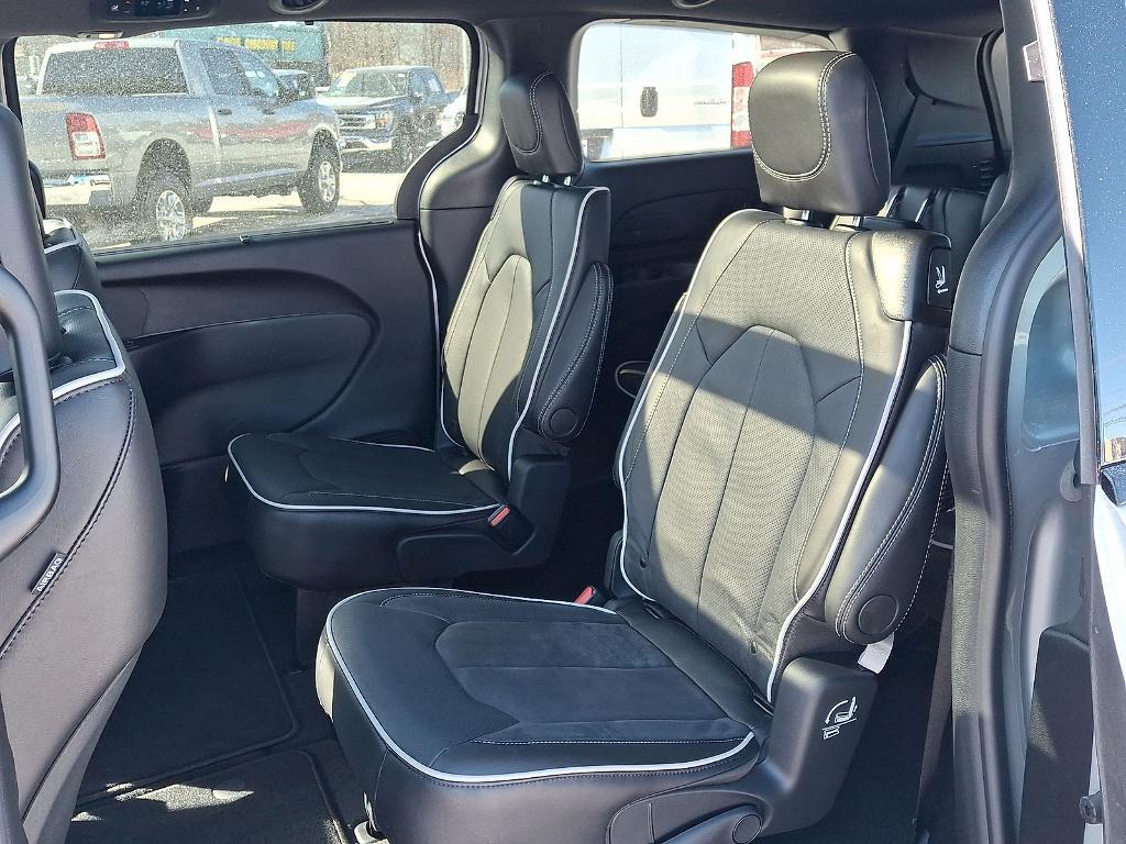 new 2026 Chrysler Pacifica car, priced at $57,740