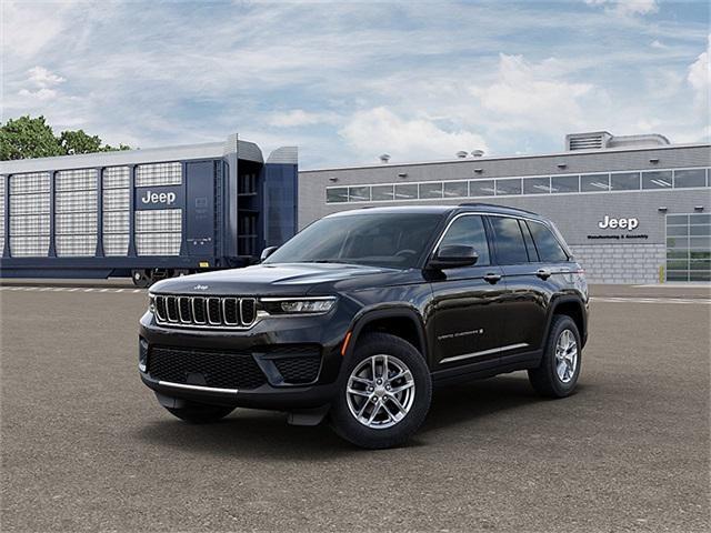 new 2025 Jeep Grand Cherokee car, priced at $44,170