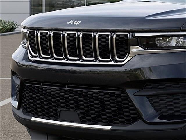 new 2025 Jeep Grand Cherokee car, priced at $44,170