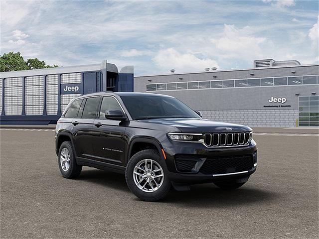 new 2025 Jeep Grand Cherokee car, priced at $44,170
