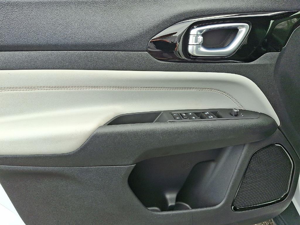 used 2023 Jeep Compass car, priced at $20,508