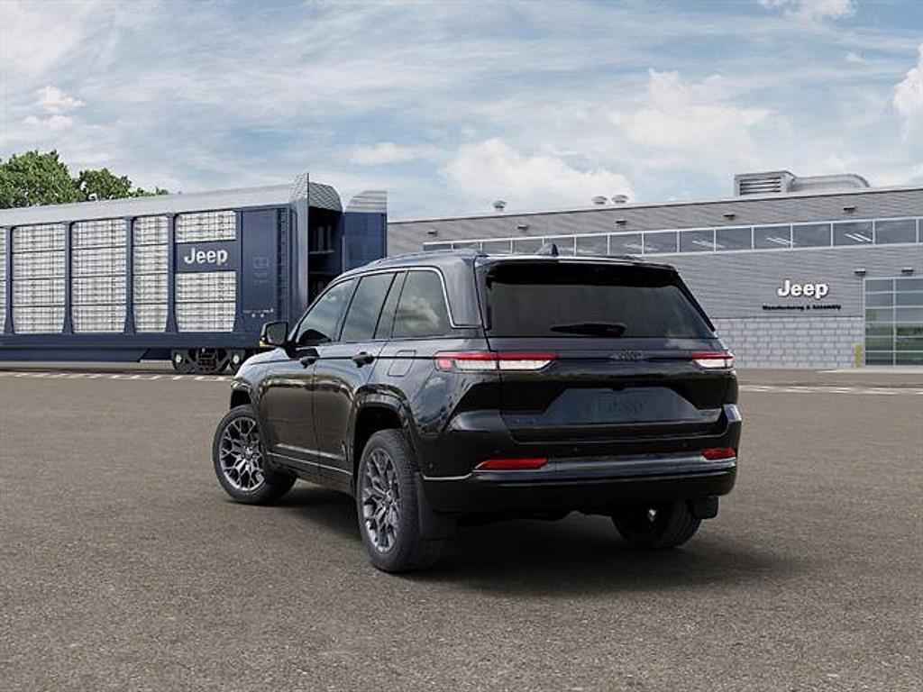 new 2026 Jeep Grand Cherokee car, priced at $66,305