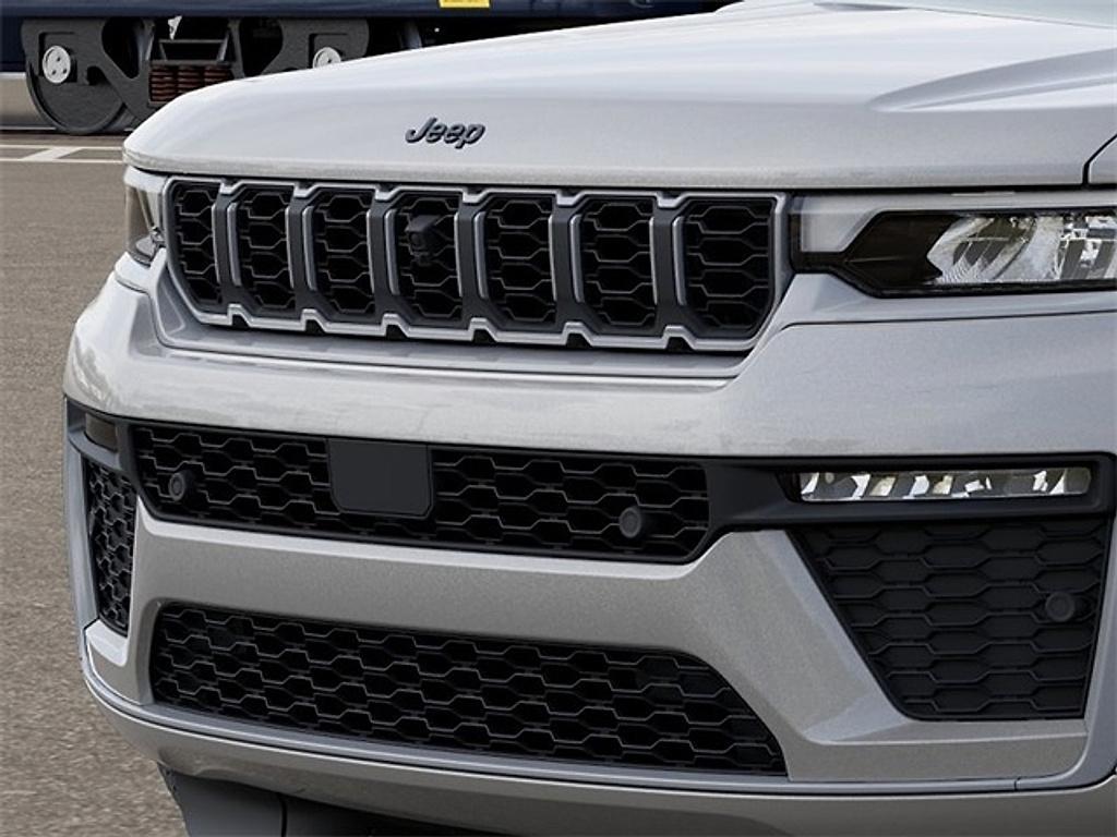 new 2026 Jeep Grand Cherokee car, priced at $53,580