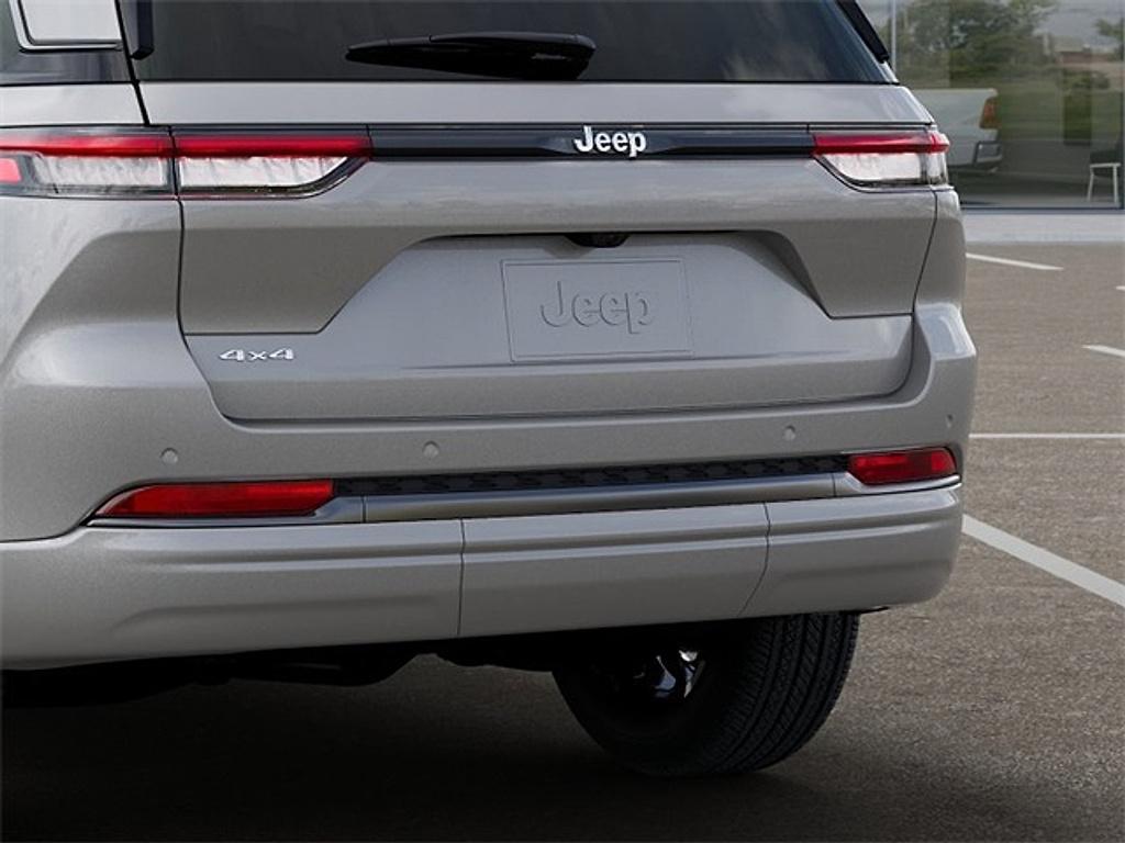 new 2026 Jeep Grand Cherokee car, priced at $53,580