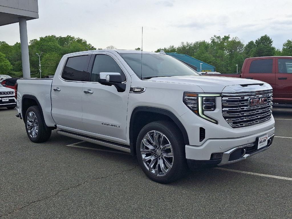 used 2024 GMC Sierra 1500 car, priced at $49,900