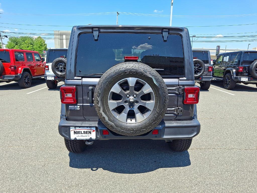 used 2021 Jeep Wrangler Unlimited car, priced at $27,400