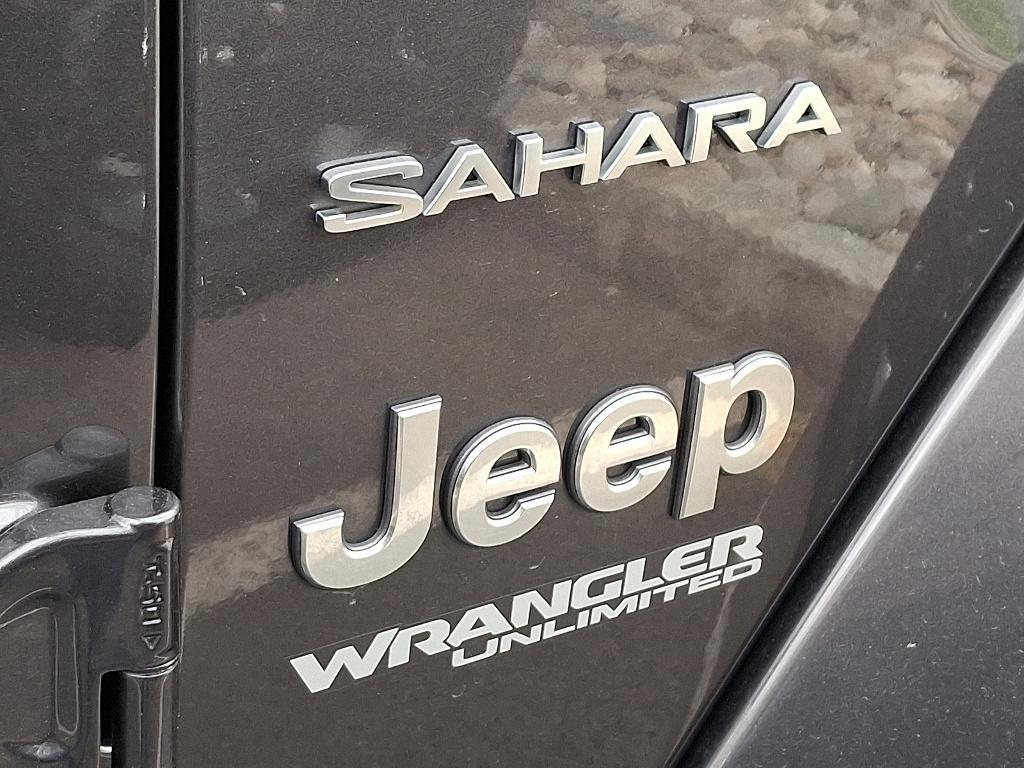 used 2021 Jeep Wrangler Unlimited car, priced at $27,400