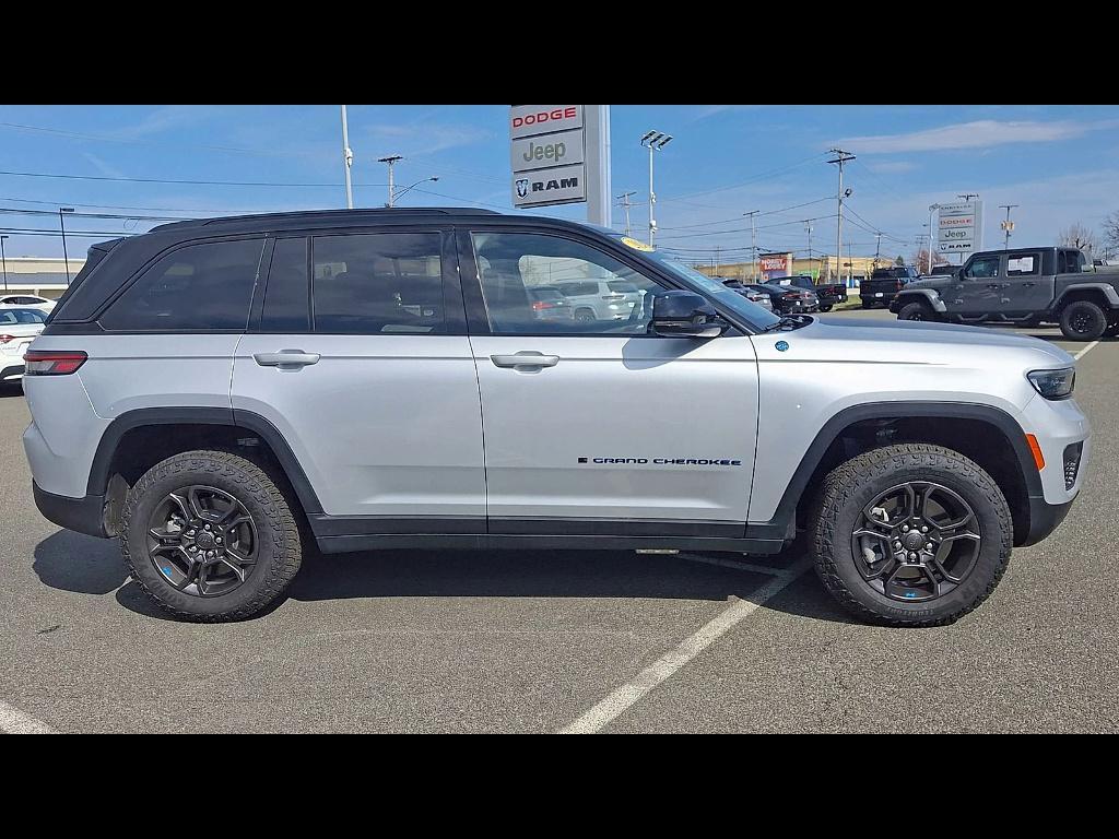 used 2024 Jeep Grand Cherokee 4xe car, priced at $33,900