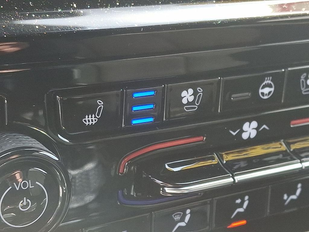 used 2024 Jeep Grand Cherokee 4xe car, priced at $33,900