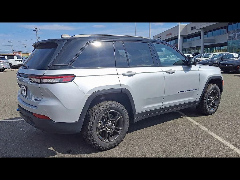 used 2024 Jeep Grand Cherokee 4xe car, priced at $33,900