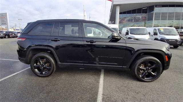 used 2023 Jeep Grand Cherokee car, priced at $31,066