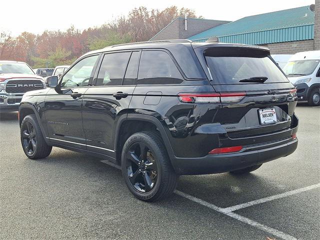 used 2023 Jeep Grand Cherokee car, priced at $31,066