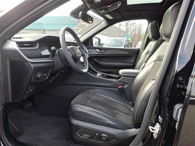 used 2023 Jeep Grand Cherokee car, priced at $31,066