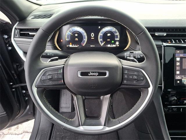 used 2025 Jeep Grand Cherokee car, priced at $35,725