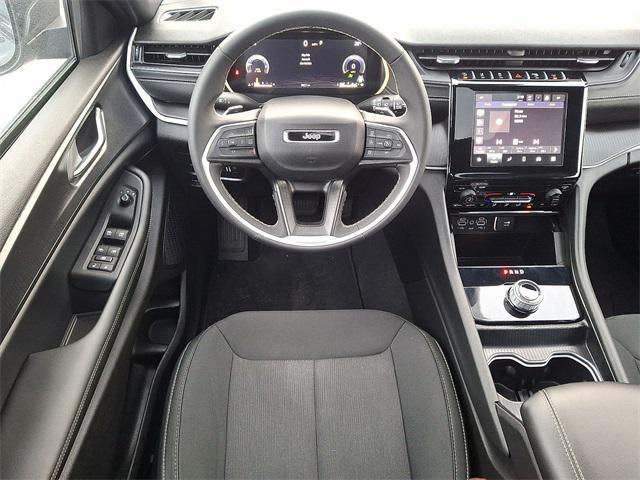 used 2025 Jeep Grand Cherokee car, priced at $35,725