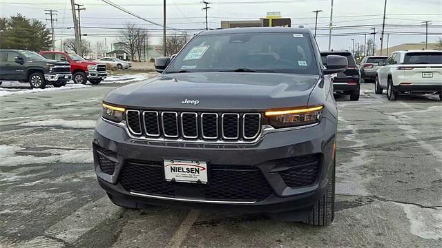 used 2025 Jeep Grand Cherokee car, priced at $35,725