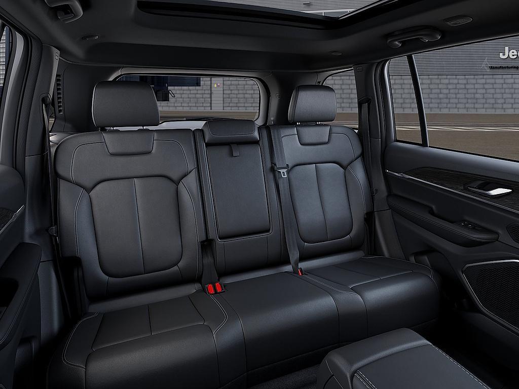 new 2026 Jeep Grand Cherokee car, priced at $51,753